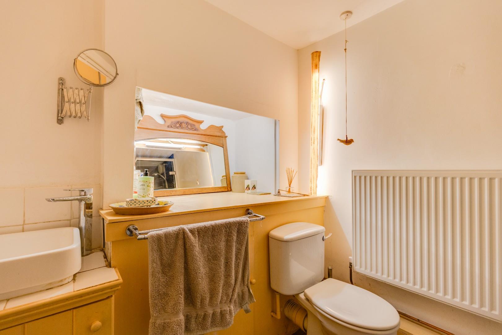Gelliwrgan Farm, Gelli Wrgan Road, Ynysbwl, Pontypridd, CF37 3PG